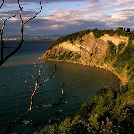 In Villa, Near Piran Appartement Strunjan