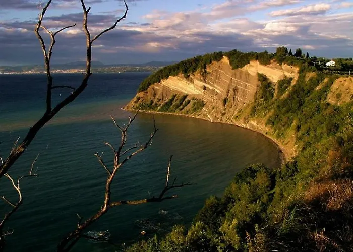 In Villa, Near Piran アパート ストゥルニャン